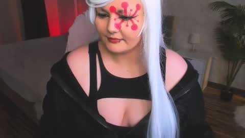 Snapshot of hwasamoore chatting on March 2026 08:37:02 PM Hwasa online show from March 2026 08:37:02 PM