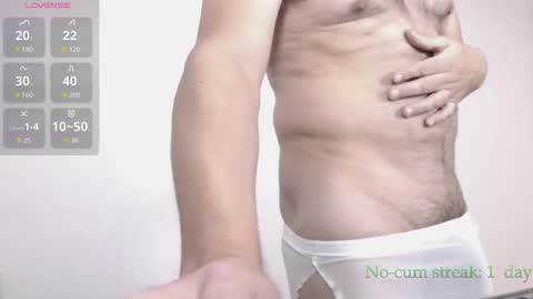 Andrew online show from November 2025 08:29:01 PM