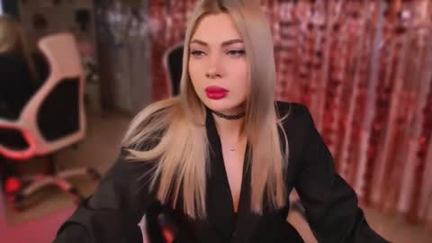 hyileyclark online show from February 2026 09:23:01 AM