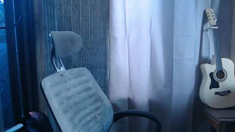 Snapshot of i_am_asian90 chatting on January 2025 08:22:01 AM Kim online show from January 2025 08:22:01 AM