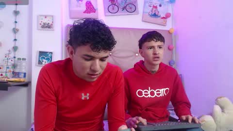 iam_lukas__ online show from January 2026 04:42:01 PM