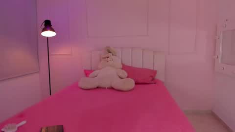 Milly online show from April 2026 08:59:02 PM