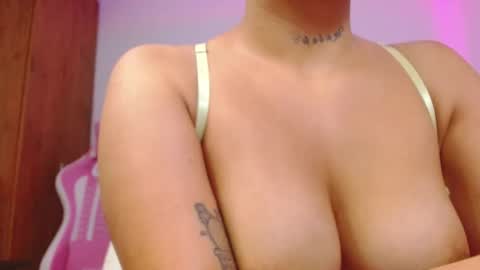 Snapshot of iam_salomex chatting on October 2025 09:34:02 AM Salo online show from October 2025 09:34:02 AM