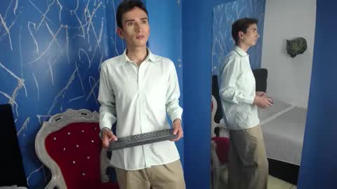 Iam Smith  online show from February 2026 03:34:02 AM