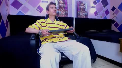 Iam Smith  online show from February 2026 02:49:02 AM