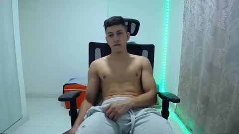 iam_yourbabyprincess_xd online show from December 2024 06:18:02 AM