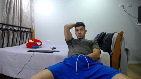 iam_yourbabyprincess_xd online show from February 2025 09:45:01 AM