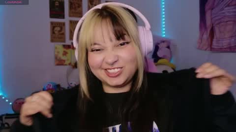 Zoe 3 online show from May 2026 11:44:01 PM