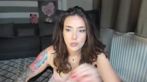 Baby Gal online show from October 2025 07:40:01 AM