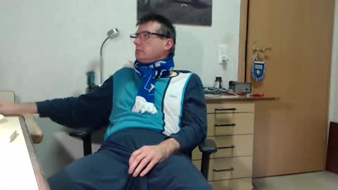 iamachim online show from December 2025 06:44:02 AM