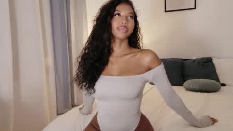 Crystal online show from September 2025 10:56:02 PM