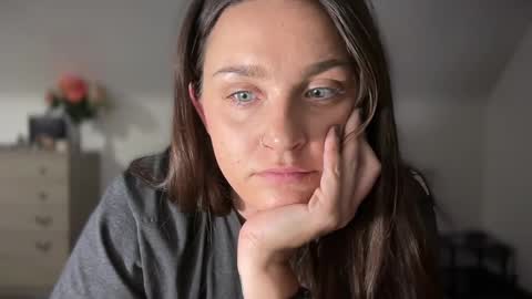 Snapshot of iamcrystalann chatting on October 2025 05:06:01 AM Crystal online show from October 2025 05:06:01 AM