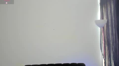 Dylan  independent model  online show from March 2026 01:49:01 PM