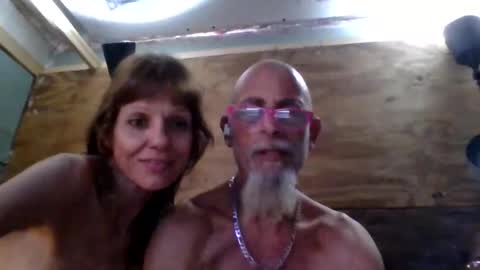 Snapshot of iamgoat_69 chatting on February 2025 04:04:02 AM Goat Lulu Elektra online show from February 2025 04:04:02 AM