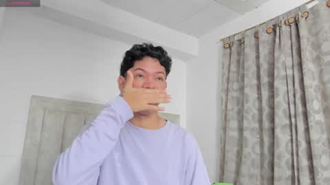 Juliiiiian online show from December 2024 11:11:02 AM