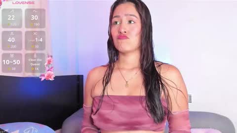 Lara online show from October 2025 06:08:01 PM