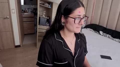 Nyxy online show from February 2026 05:16:02 PM