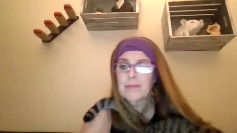 Snapshot of iampoppyy chatting on October 2025 12:34:02 PM iampoppyy online show from October 2025 12:34:02 PM