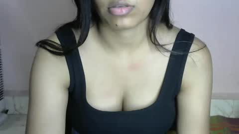 Snapshot of iamtara chatting on January 2025 03:57:02 PM iamHotTaara online show from January 2025 03:57:02 PM