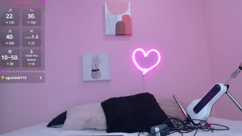 IAN CASTILLO online show from December 2024 11:18:01 AM