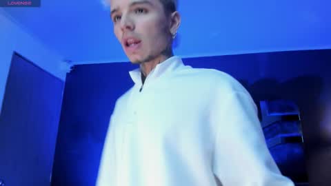 IAN CASTILLO online show from February 2026 11:56:01 PM