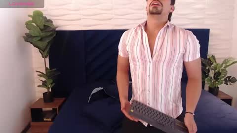 Ian Davis online show from January 2025 11:45:01 PM