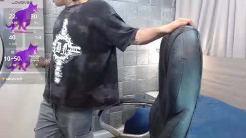 ian online show from October 2025 10:11:01 PM