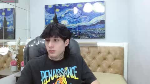 ian online show from December 2025 09:43:02 PM