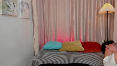 ian  online show from February 2026 03:57:02 AM