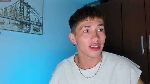 Snapshot of ianwayne_ chatting on March 2026 07:46:02 AM Andrew online show from March 2026 07:46:02 AM