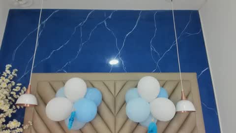 ibbie_ online show from September 2025 12:08:02 PM