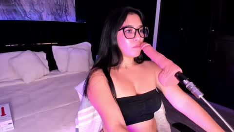 Ibbie Bennett online show from February 2025 11:15:02 PM