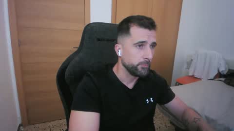 iberian_macho online show from October 2025 09:30:02 AM