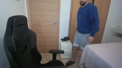 iberian_macho online show from November 2025 09:06:02 AM