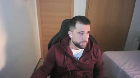 iberian_macho online show from December 2025 11:51:01 AM