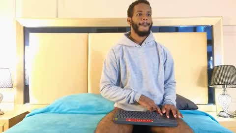 icarovaldez online show from March 2025 12:48:01 PM