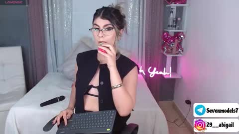 ice_y_abigail online show from February 2025 12:38:02 PM