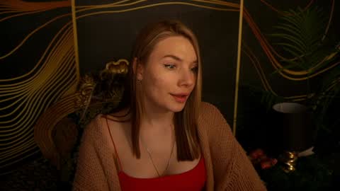 Snapshot of icedanielles chatting on December 2024 07:14:01 PM Danielle online show from December 2024 07:14:01 PM