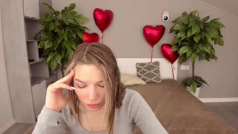 Snapshot of icedanielles chatting on February 2025 01:40:02 PM Danielle online show from February 2025 01:40:02 PM