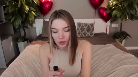 Snapshot of icedanielles chatting on February 2025 06:26:02 PM Danielle online show from February 2025 06:26:02 PM