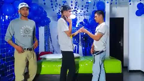 Snapshot of icevermilk chatting on December 2024 06:14:01 PM THOMAS AND DAMIAND online show from December 2024 06:14:01 PM