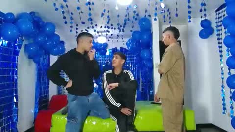 Snapshot of icevermilk chatting on December 2024 06:15:02 PM THOMAS AND DAMIAND online show from December 2024 06:15:02 PM