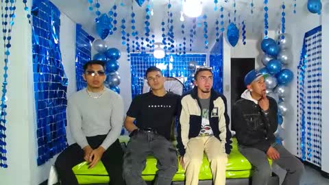 Snapshot of icevermilk chatting on January 2025 05:13:01 PM THOMAS AND DAMIAND online show from January 2025 05:13:01 PM