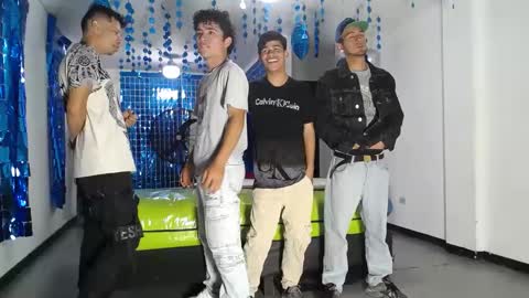 Snapshot of icevermilk chatting on February 2025 05:29:02 PM THOMAS AND DAMIAND online show from February 2025 05:29:02 PM