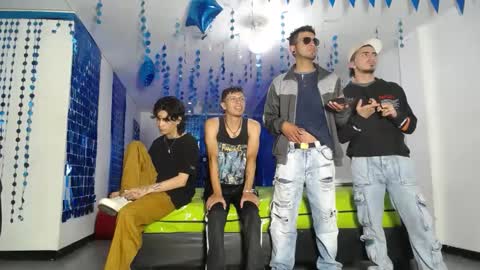 Snapshot of icevermilk chatting on February 2025 12:55:02 PM THOMAS AND DAMIAND online show from February 2025 12:55:02 PM