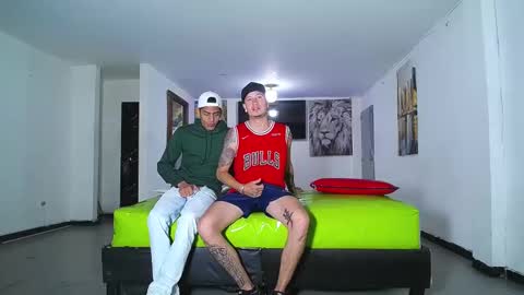 THOMAS AND DAMIAND online show from September 2025 01:16:02 PM