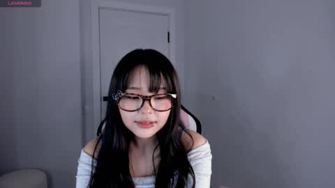 Hitomi   online show from October 2025 08:42:02 AM