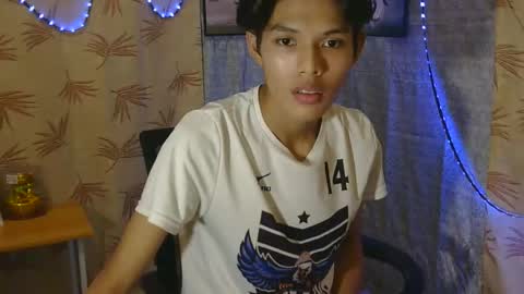 Snapshot of iconic_slim chatting on September 2025 01:11:01 PM iconic_slim online show from September 2025 01:11:01 PM