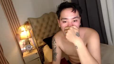 iconic_vince online show from March 2025 10:50:02 PM