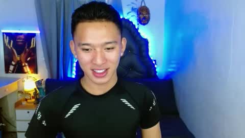 Mateo online show from December 2025 01:02:02 AM